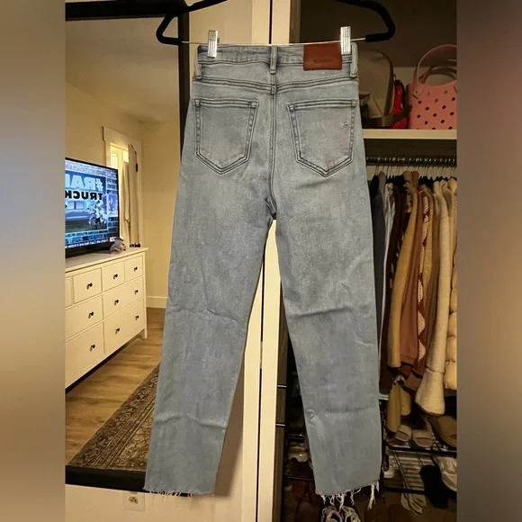 Hidden straight leg jeans - Picture 4 of 9